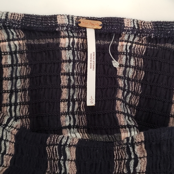 Free People NEW Plaid Shirred Ruffled Top - Picture 6 of 7